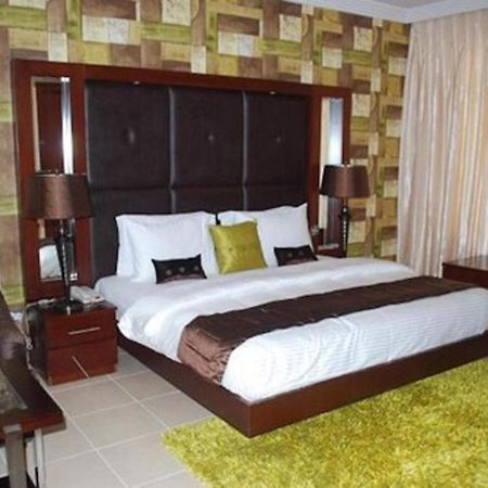 Palazzo Dumont Hotel Ikuata Екстериор снимка