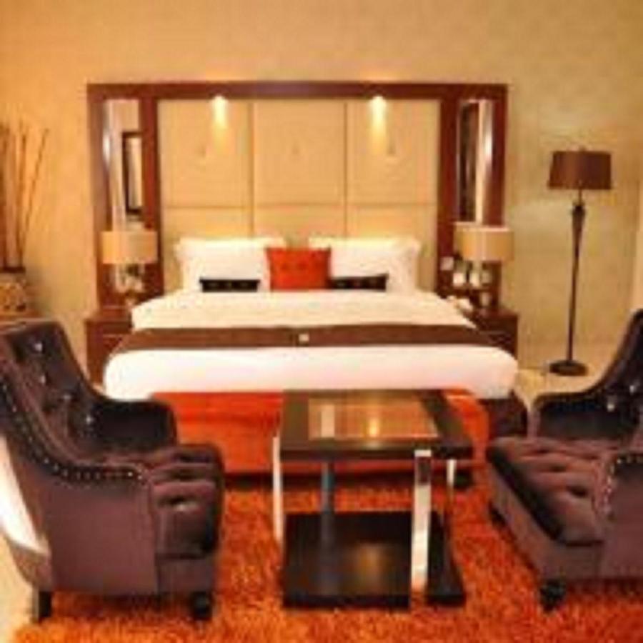 Palazzo Dumont Hotel Ikuata Екстериор снимка