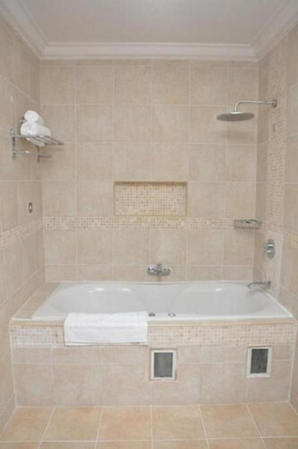 Palazzo Dumont Hotel Ikuata Екстериор снимка