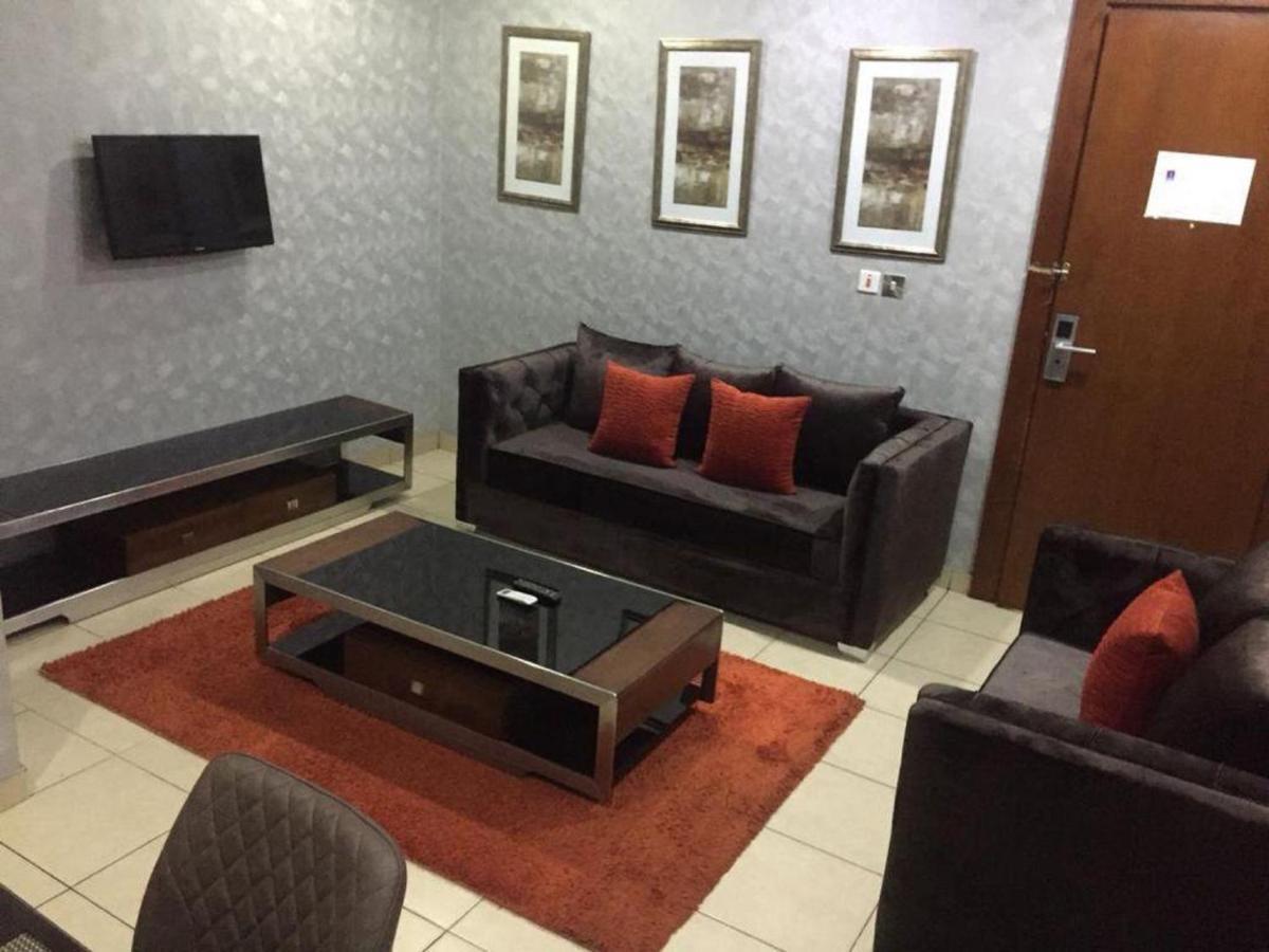 Palazzo Dumont Hotel Ikuata Екстериор снимка