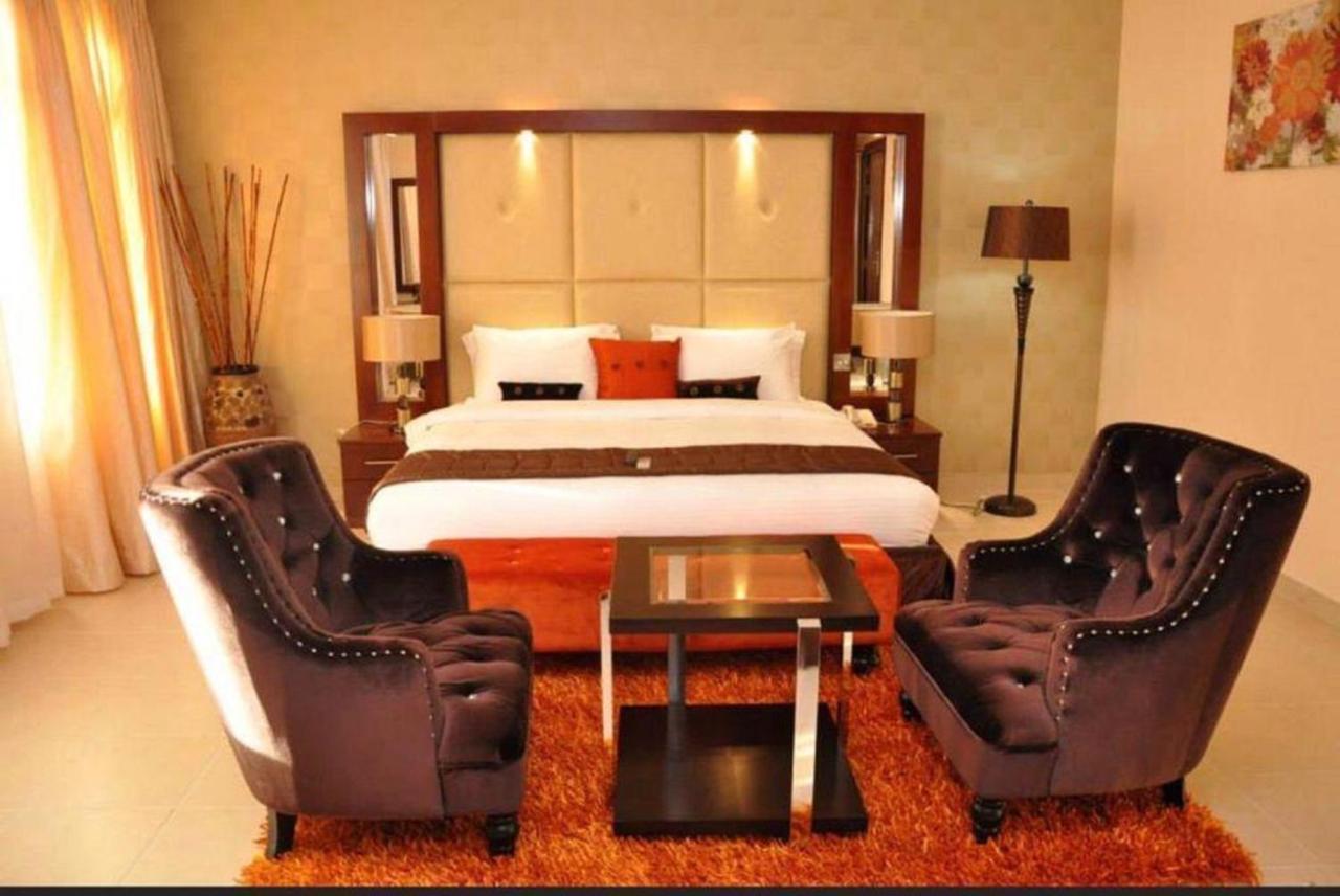 Palazzo Dumont Hotel Ikuata Екстериор снимка