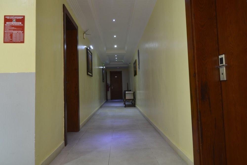 Palazzo Dumont Hotel Ikuata Екстериор снимка