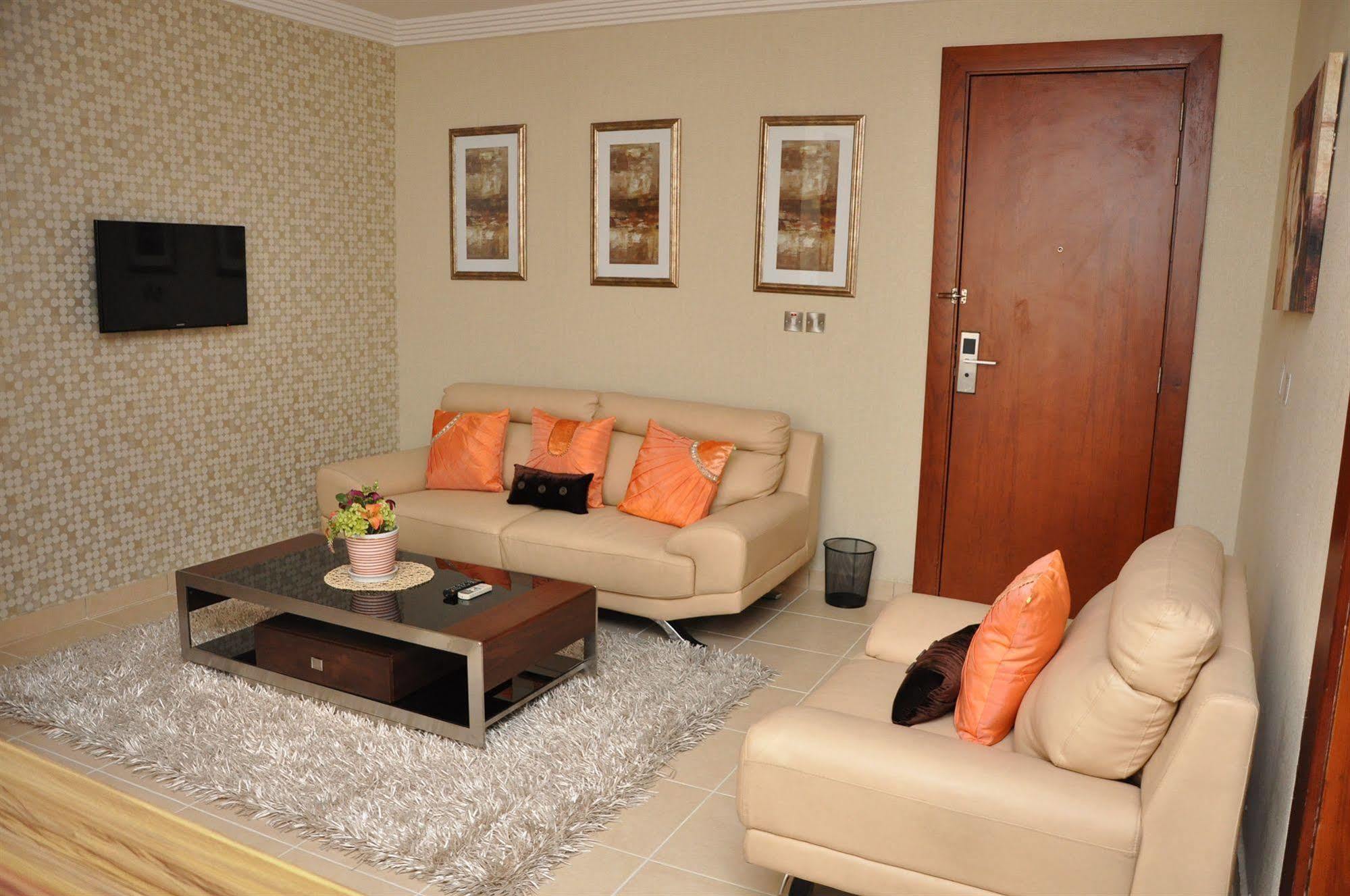 Palazzo Dumont Hotel Ikuata Екстериор снимка